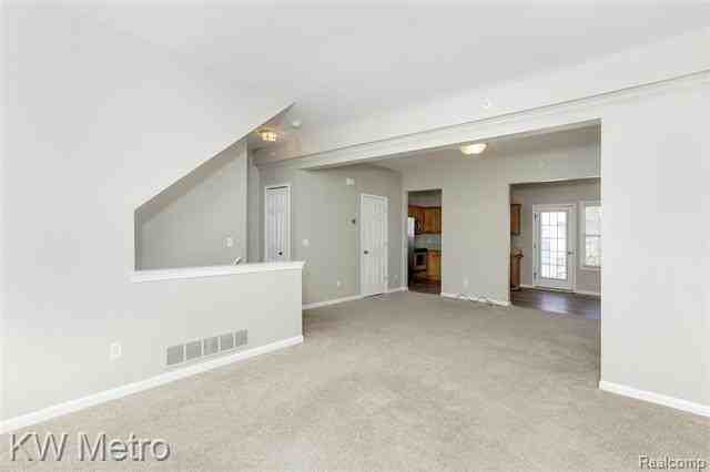 788 Eagle Dr - Photo 6 of 37