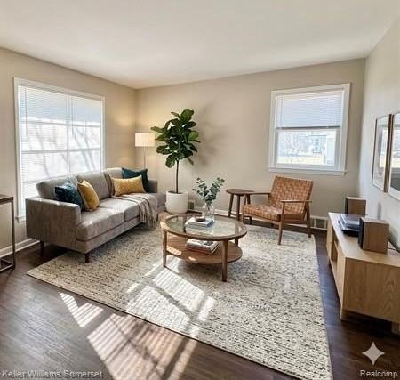 12753 Georgiana Ave - Photo 2 of 9