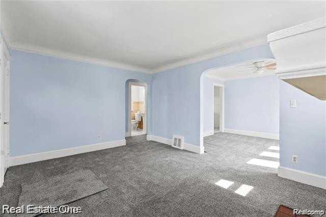 5444 Kenilworth St - Photo 4 of 12