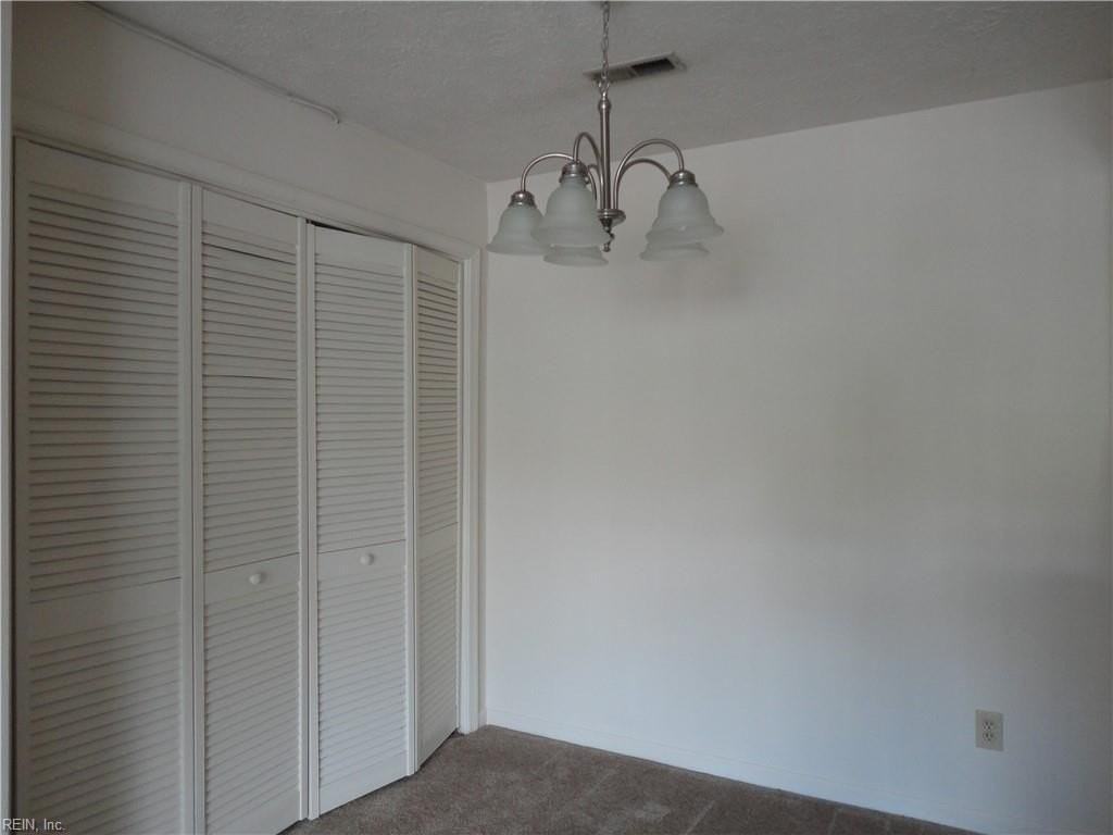 59 Wells Ct - Photo 2 of 7