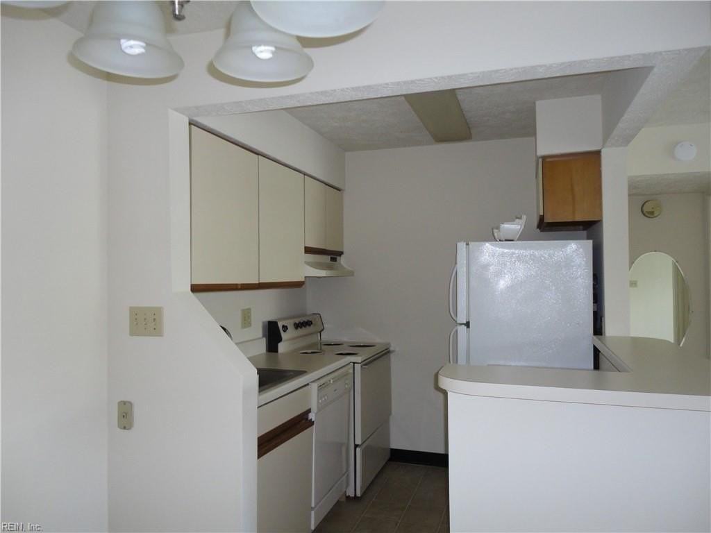 59 Wells Ct - Photo 4 of 7