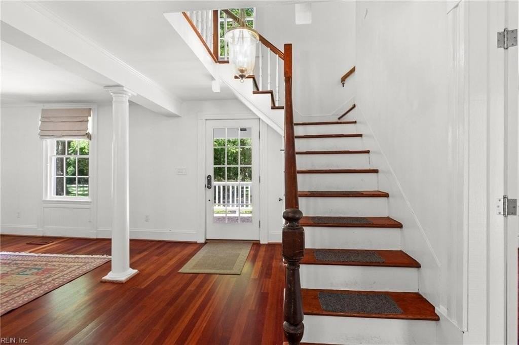 5523 White Hall Rd - Photo 4 of 49
