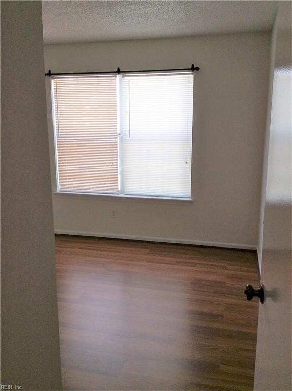 604 Shoreham Ct #204 - Photo 6 of 7