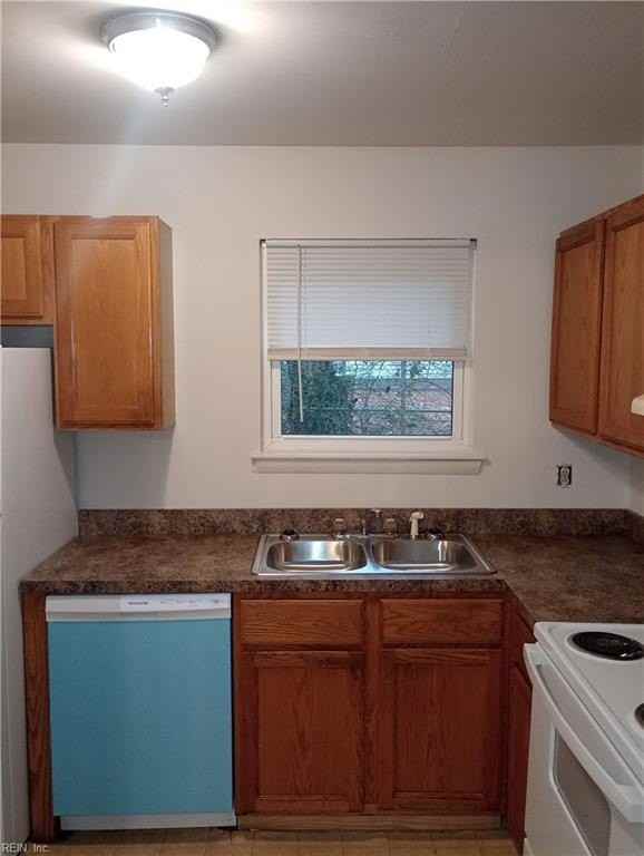 2219 Pine Shore Ct - Photo 5 of 14