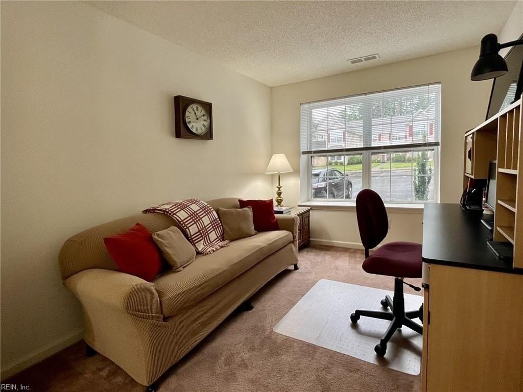 203 Bristol Cmn - Photo 3 of 12
