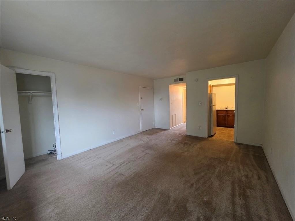 941 Holladay St - Photo 5 of 16