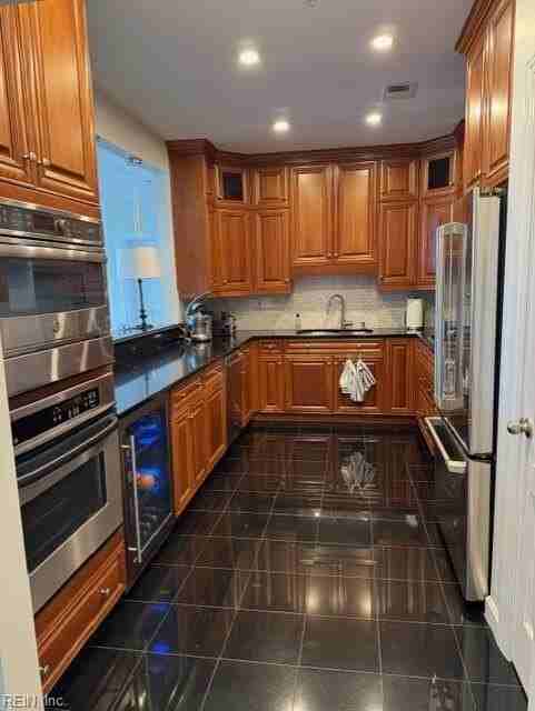 305 Brooke Ave #103 - Photo 7 of 19