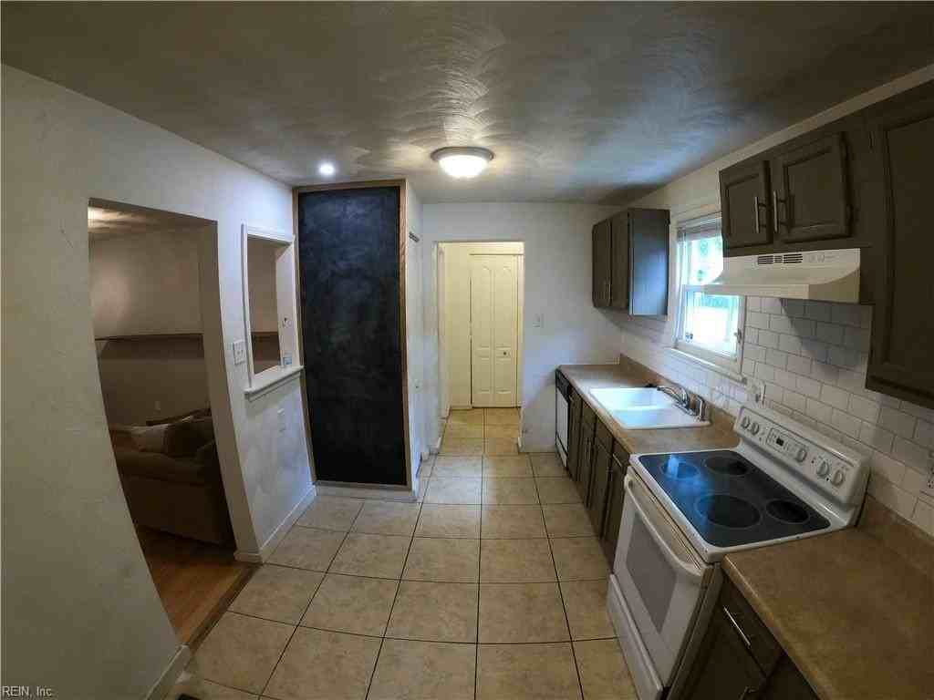 4000 Elkhorn Ave - Photo 4 of 20