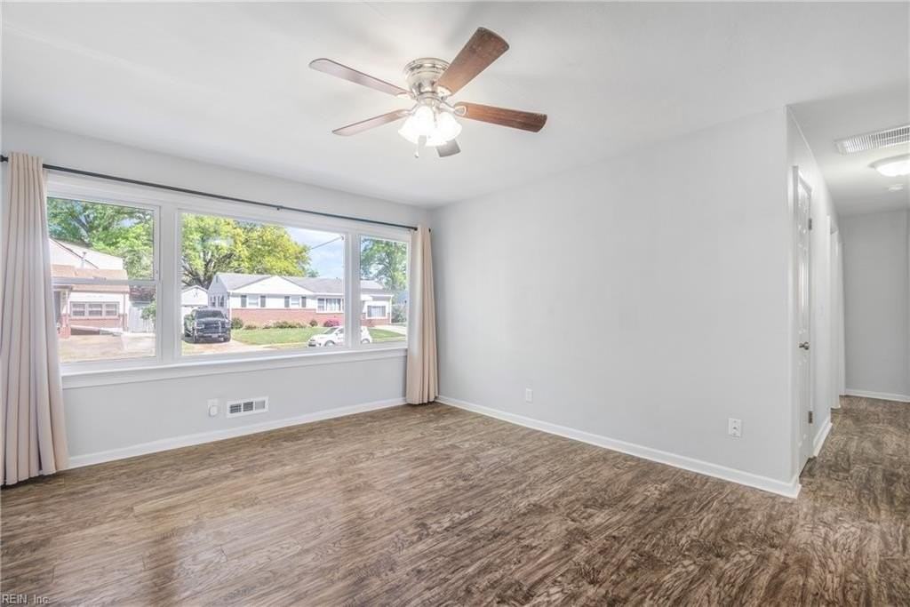 6419 Grimes Ave - Photo 2 of 34