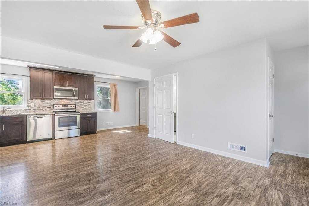 6419 Grimes Ave - Photo 6 of 34
