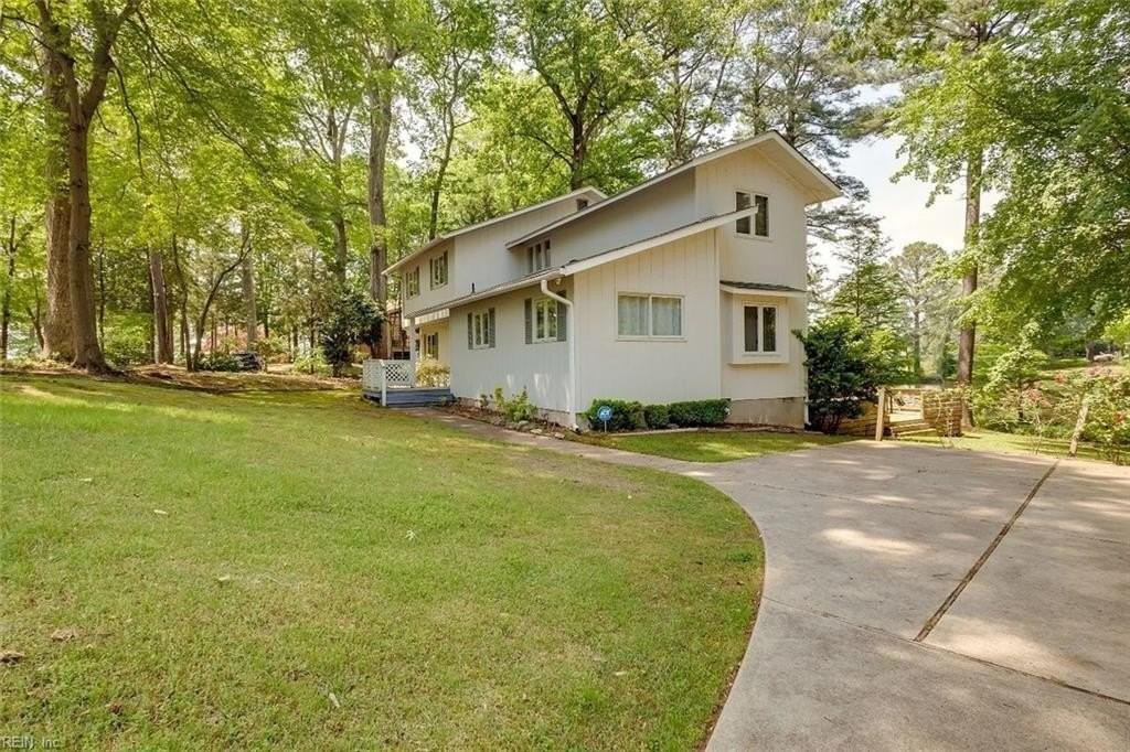 540 Kerry Lake Dr
