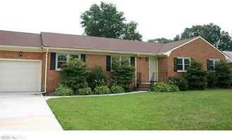 featured image of 236 S Parliament Dr