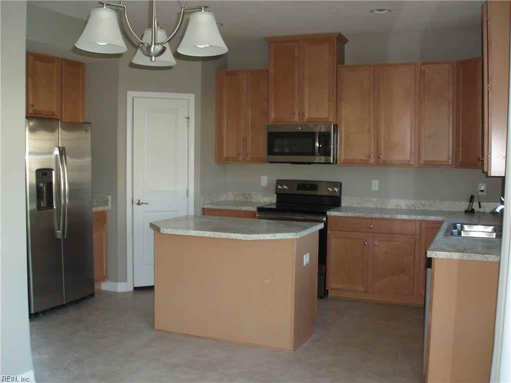 323 Michael Selby Dr - Photo 4 of 27