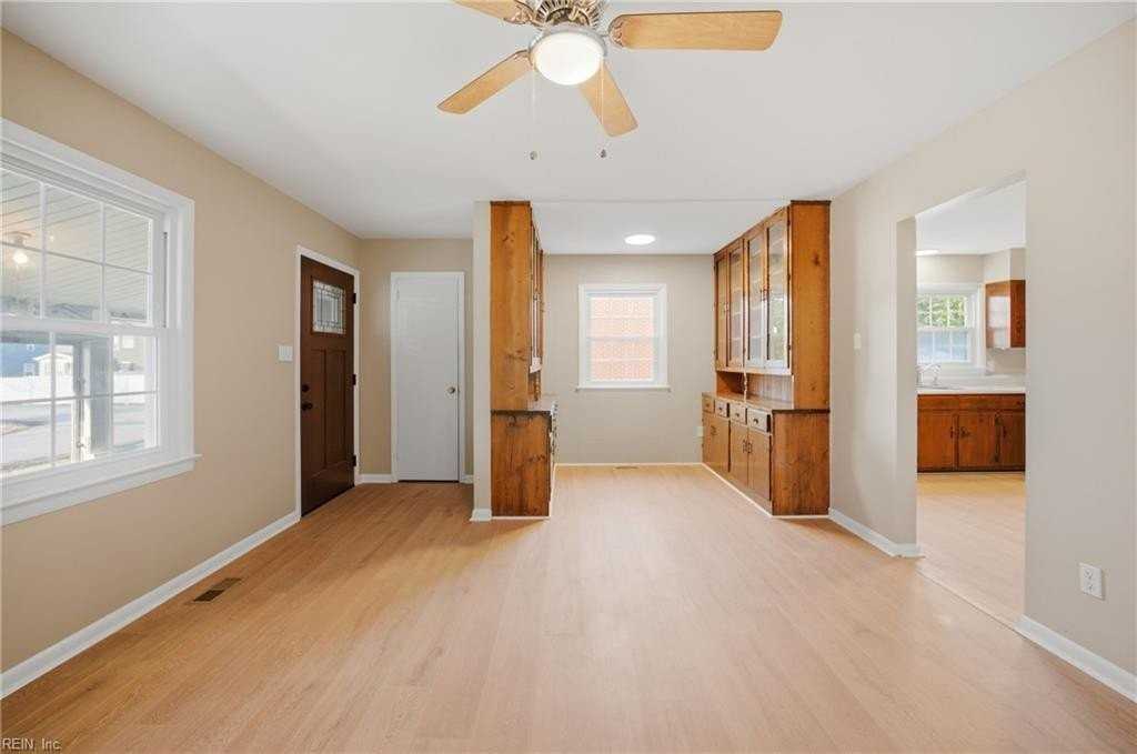 1210 Pansy St - Photo 6 of 27