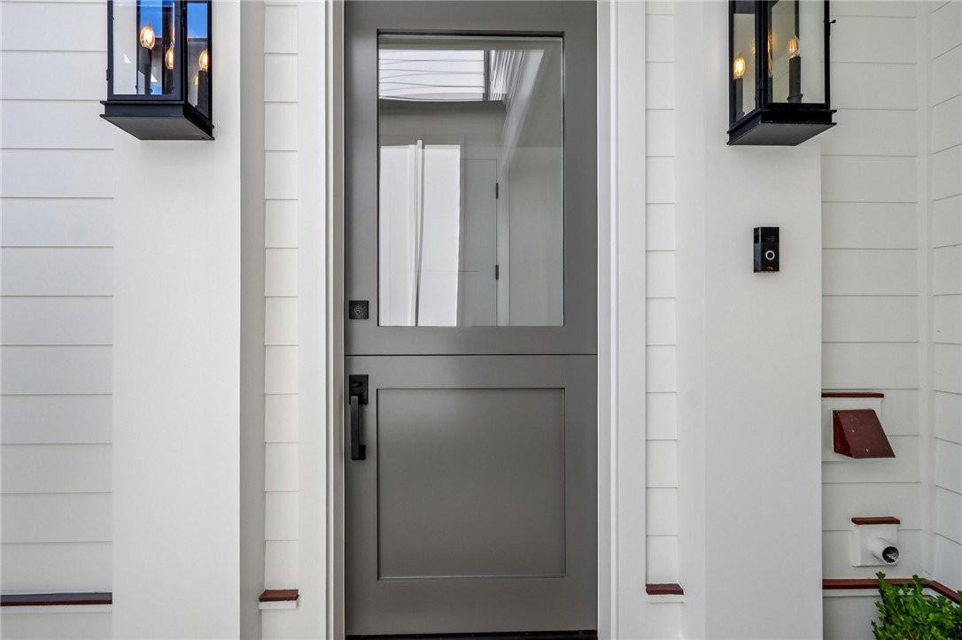 617 Narcissus Ave #5 - Photo 2 of 8
