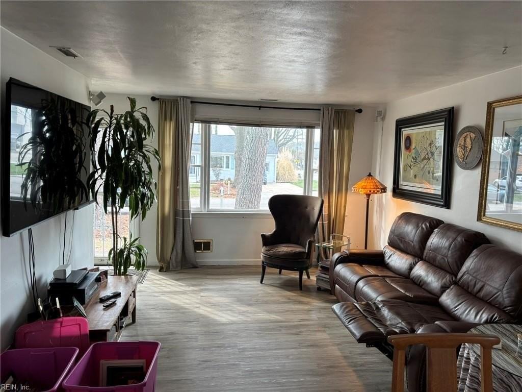 531 Terrace Ave - Photo 5 of 8