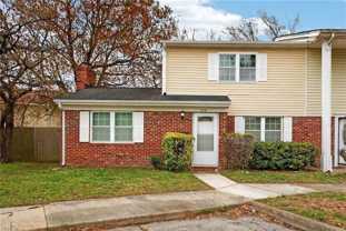 806 S Grosvenor Ct - Photo 1 of 1