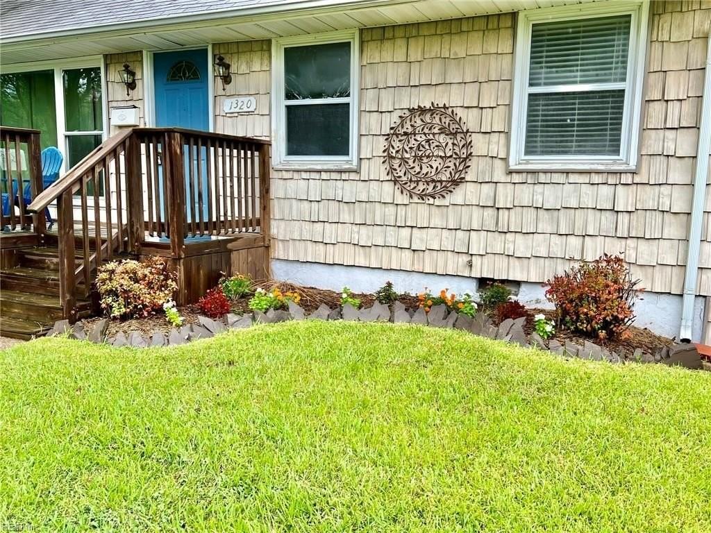 1320 Gabriel Dr - Photo 5 of 50