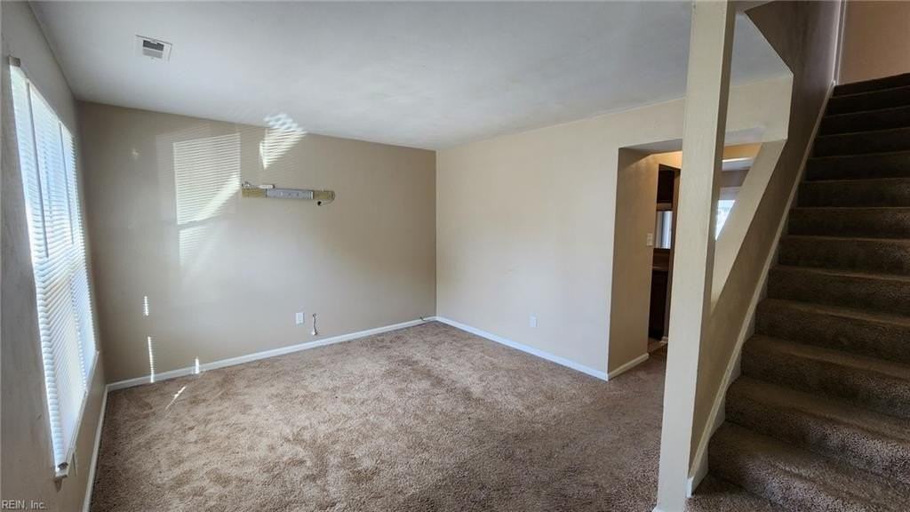 1520 Oak Knoll Ln - Photo 2 of 27