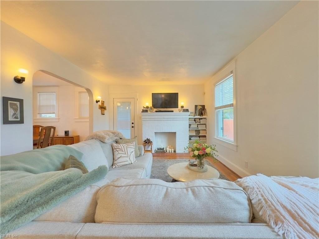 16 Dahlgren Ave - Photo 2 of 28