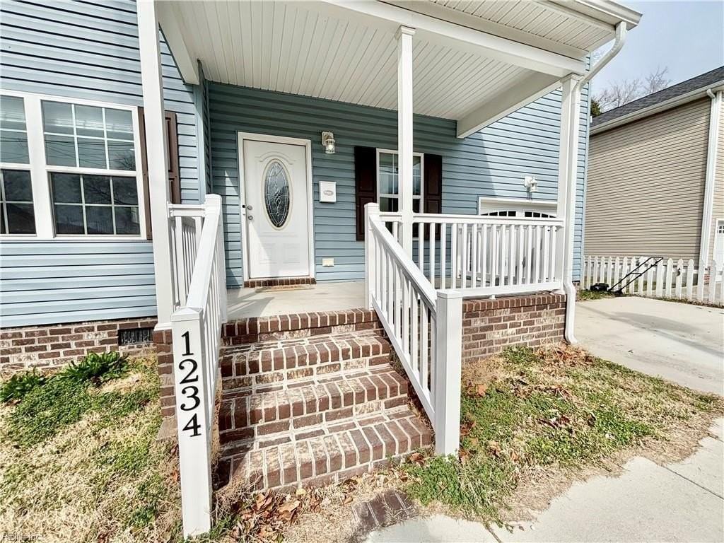 1234 Summit Ave - Photo 2 of 20