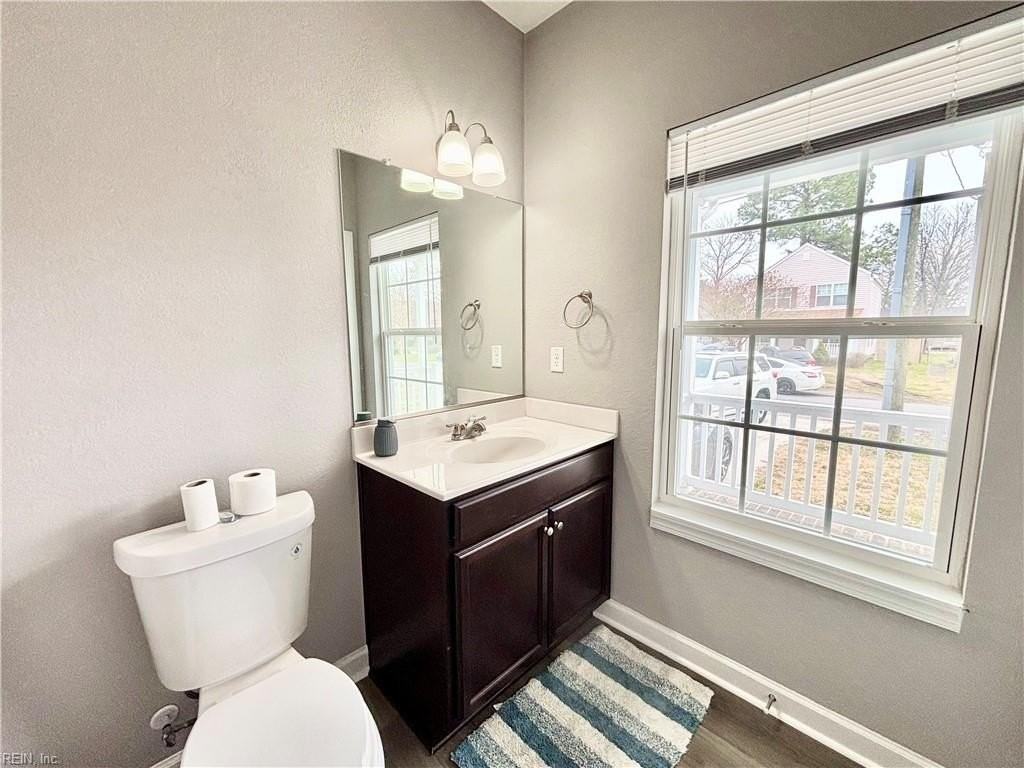 1234 Summit Ave - Photo 5 of 20