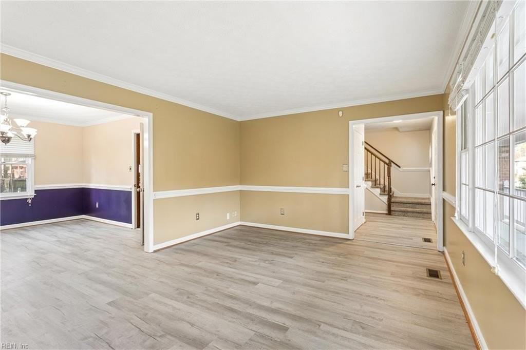 13 Estate Dr - Photo 4 of 25