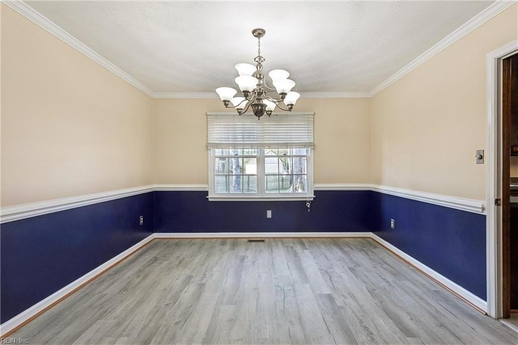 13 Estate Dr - Photo 5 of 25