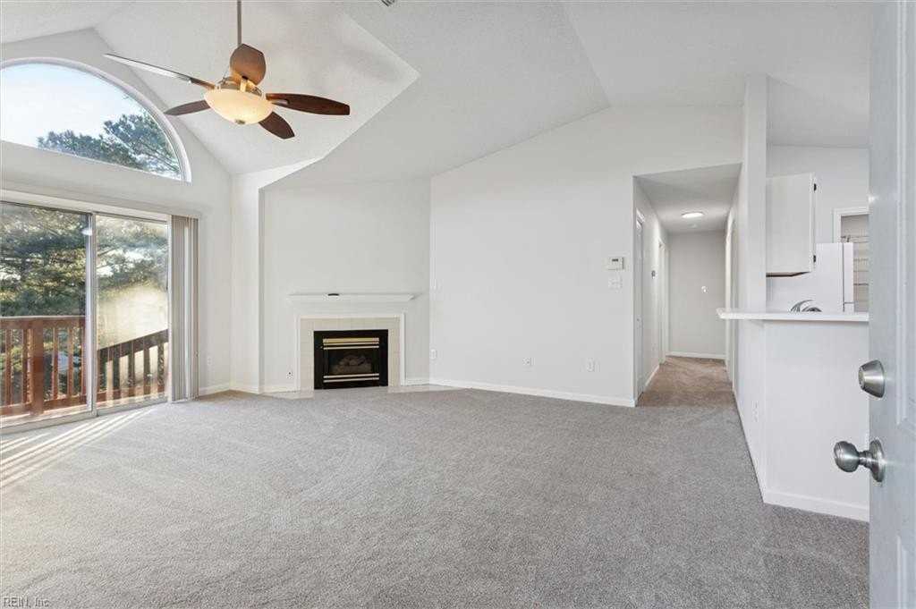 1563 N King St #105 - Photo 6 of 25