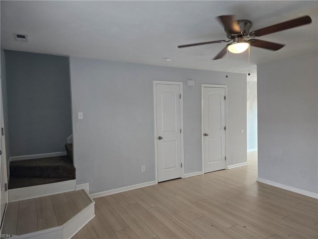 229 Greenbrier Ave - Photo 5 of 26