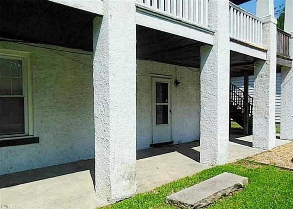 614 Dune St #1 - Photo 2 of 10