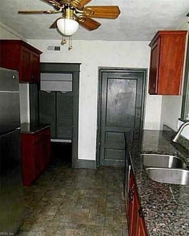 614 Dune St #1 - Photo 7 of 10