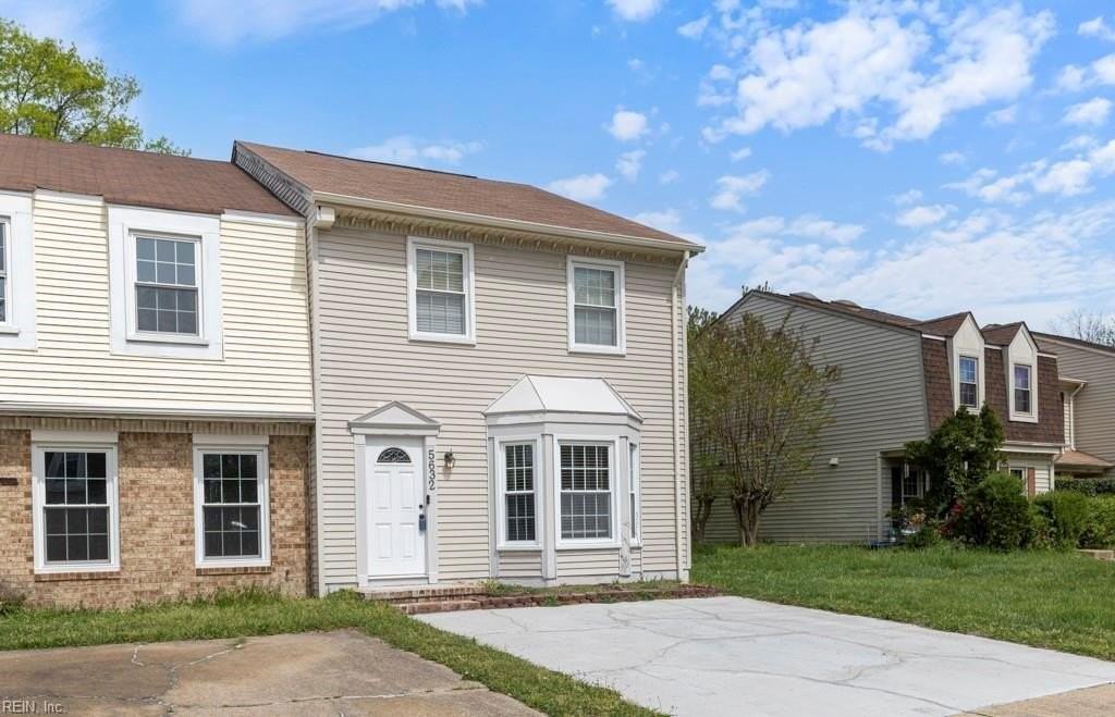 5632 Campus Dr - Photo 3 of 23