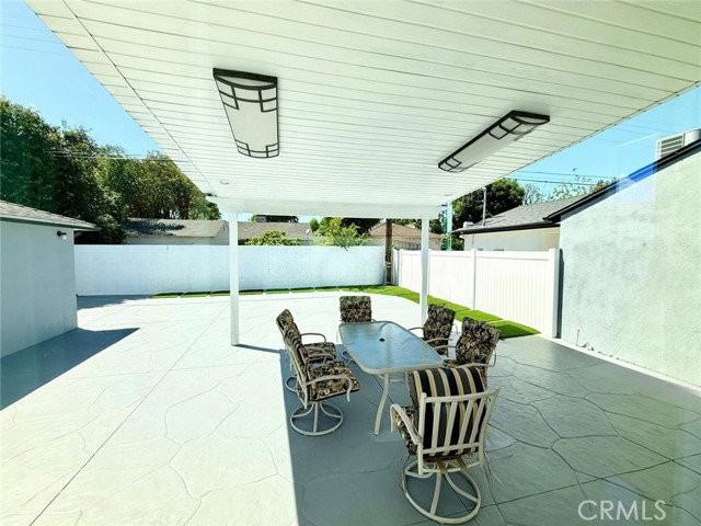 5639 Natick Ave - Photo 3 of 8