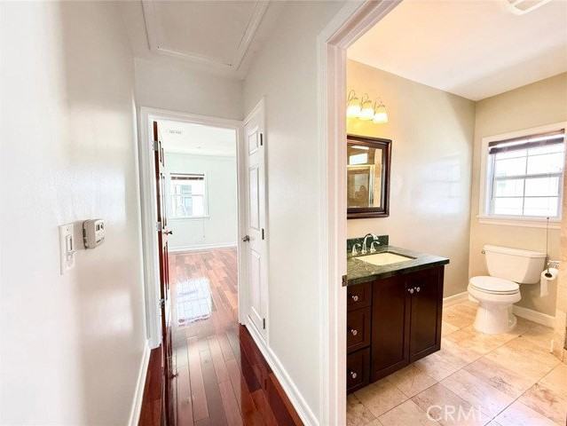 5639 Natick Ave - Photo 7 of 8
