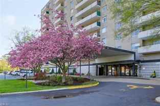 7320 Glenroie Ave #10E - Photo 1 of 1