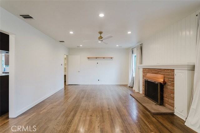 831 E Walnut Ave - Photo 4 of 8