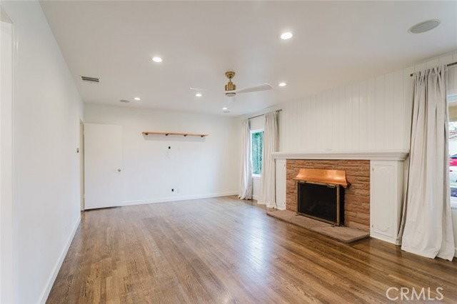 831 E Walnut Ave - Photo 5 of 8