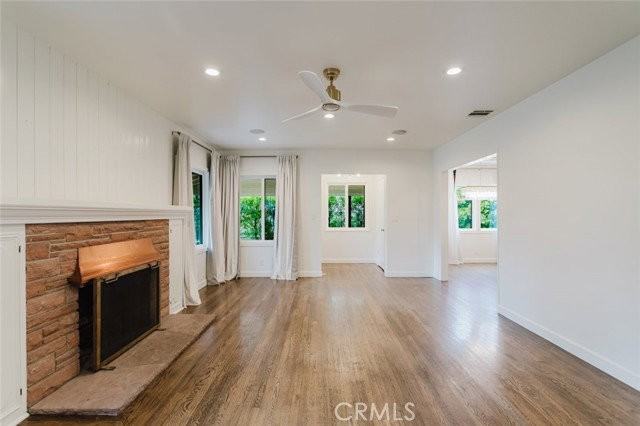 831 E Walnut Ave - Photo 7 of 8