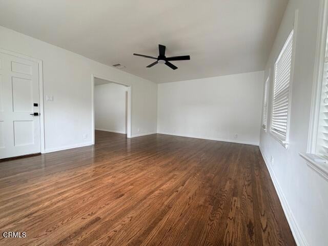 1835 N Oxford Ave - Photo 4 of 8