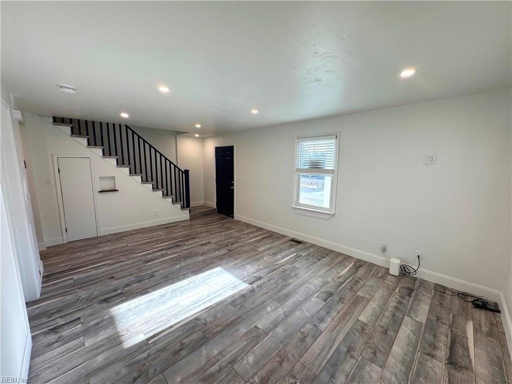9643 Atlans St - Photo 2 of 29