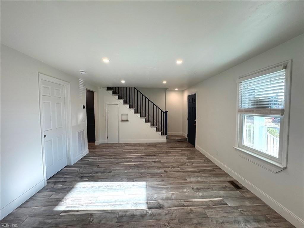 9643 Atlans St - Photo 3 of 29
