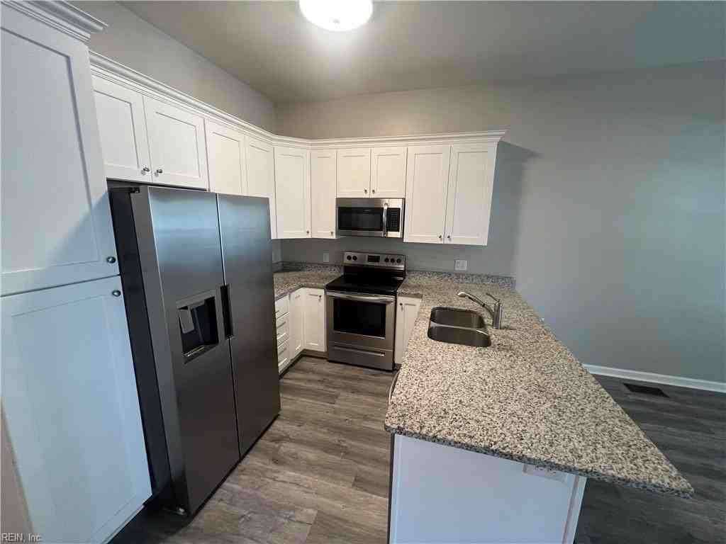 1309 W 27th St #A - Photo 2 of 13