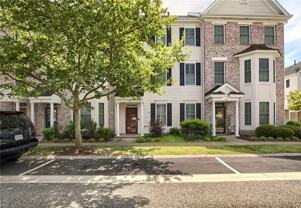 110 Peyton Randolph Dr - Photo 1 of 1