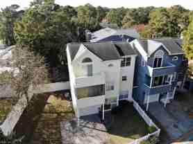 3911 Shady Oaks Dr - Photo 1 of 1