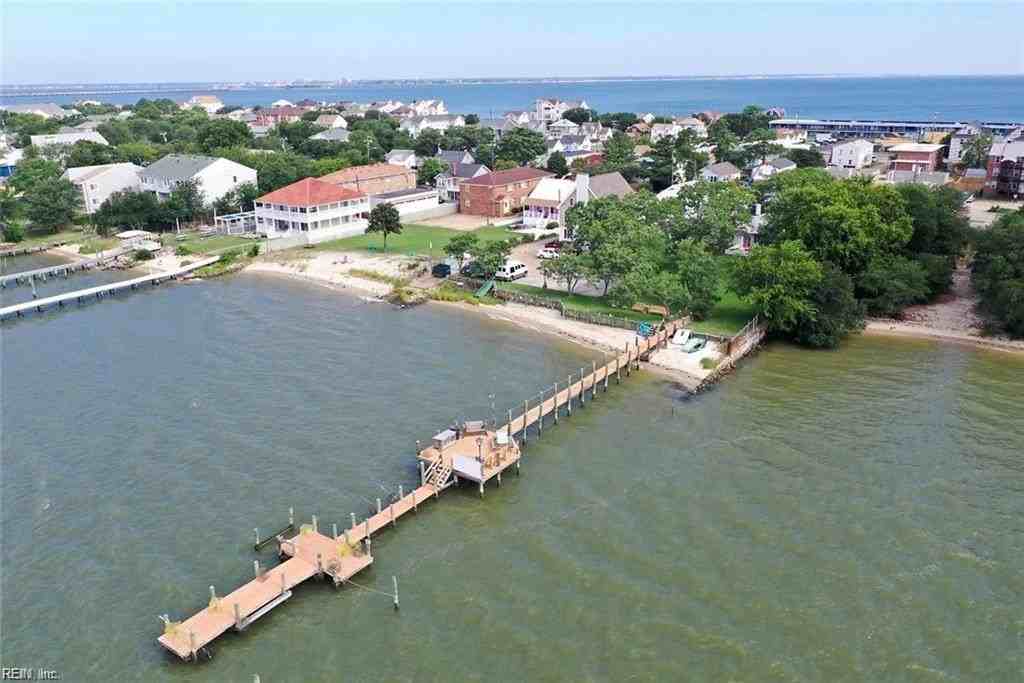 1015 Little Bay Ave - Photo 2 of 10