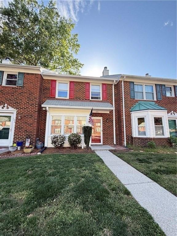 106 Kingsbridge Ln