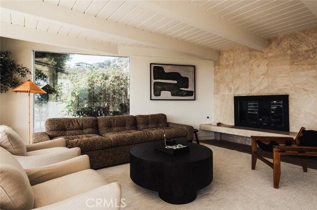 8448 Hollywood Blvd - Photo 4 of 8