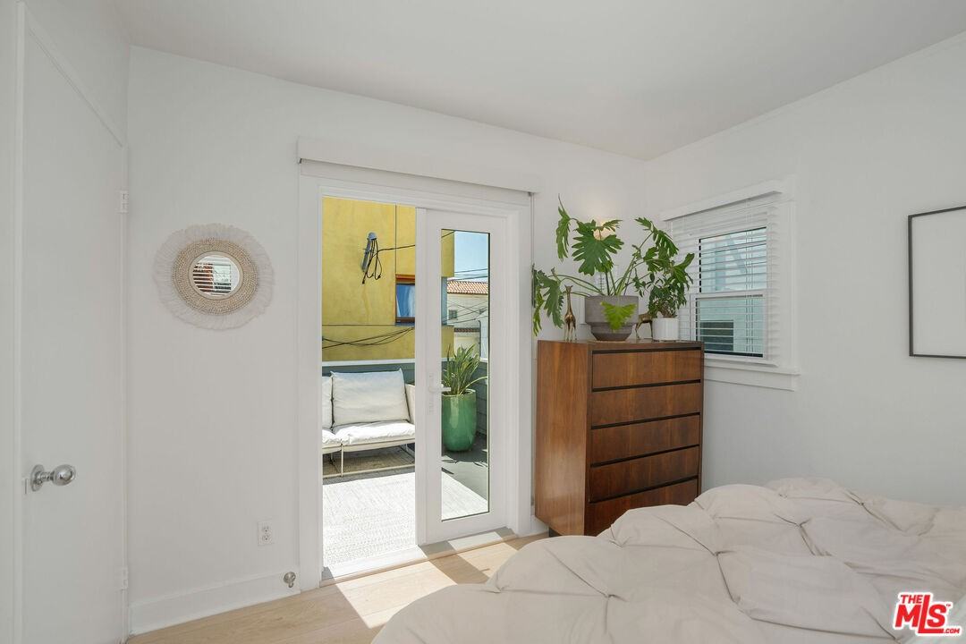 431 1/2 Linnie Avenue #1-2 - Photo 4 of 8