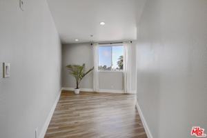 featured image of 842 11th St #8A